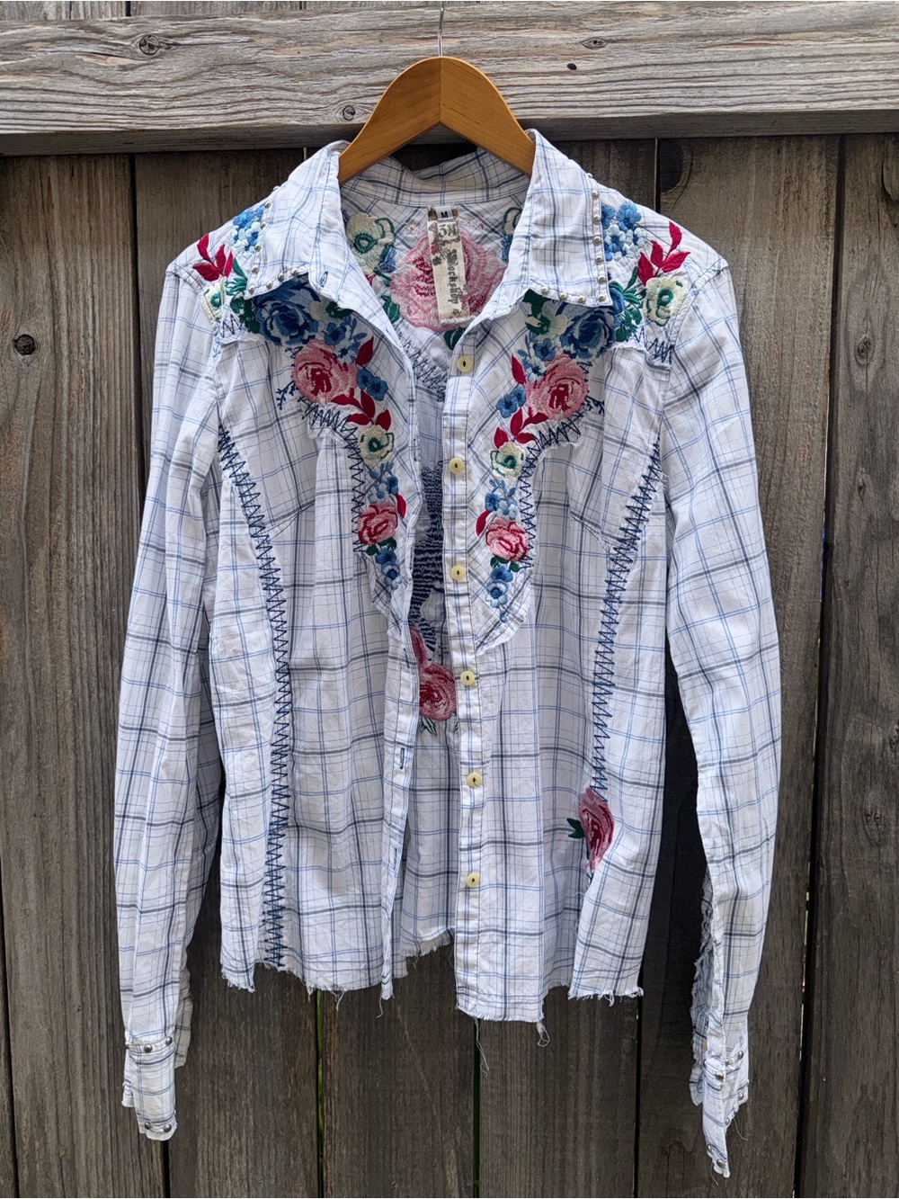 Johnny Was 3J Workshop Embroidered Studded Western Boho Rodeo Rose button-down - Picture 5 of 11